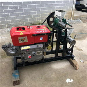 温州鹿城食品膨化机械创新 聚焦新型麻辣条机与汽轮机研发销售